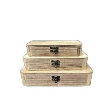 קופסא מעץ שטוחה בצבע עץ מיושן