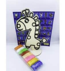 ערכת יצירה לילדים קיט להכנת תמונה מפלסטלינה שמתייבשת באויר/אייקליי מעץ- דגם גירפה נטו